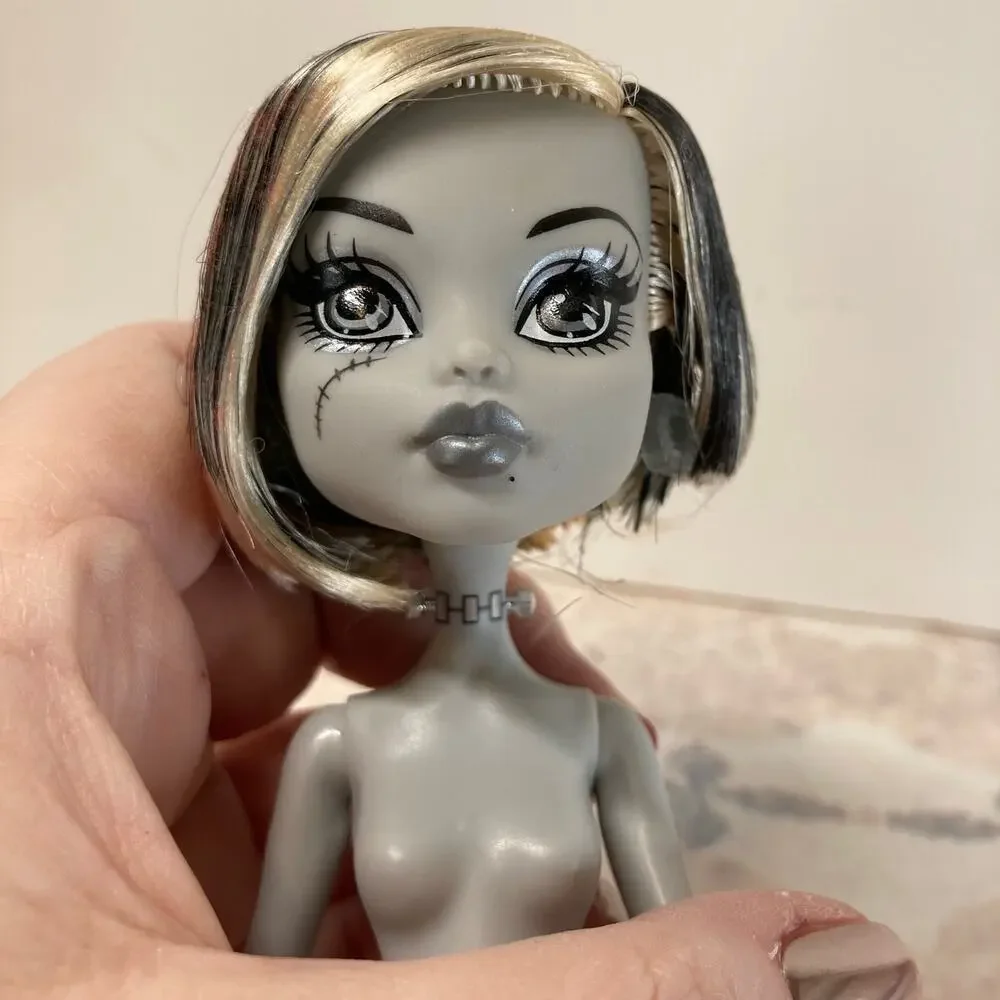 monster high d21 monster